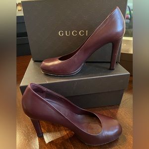 Gucci burgundy pump 9.5 Style 296091